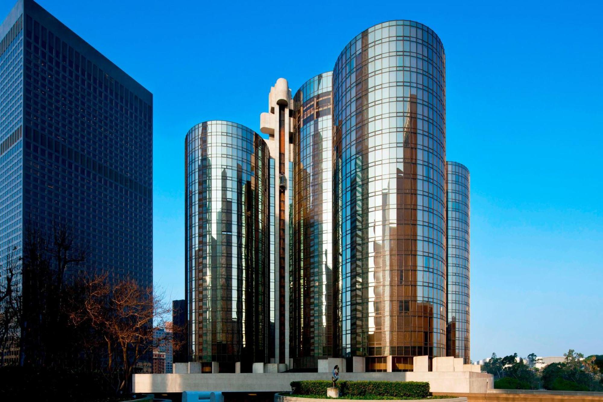 The Westin Bonaventure Hotel & Suites, Los Angeles Exterior photo