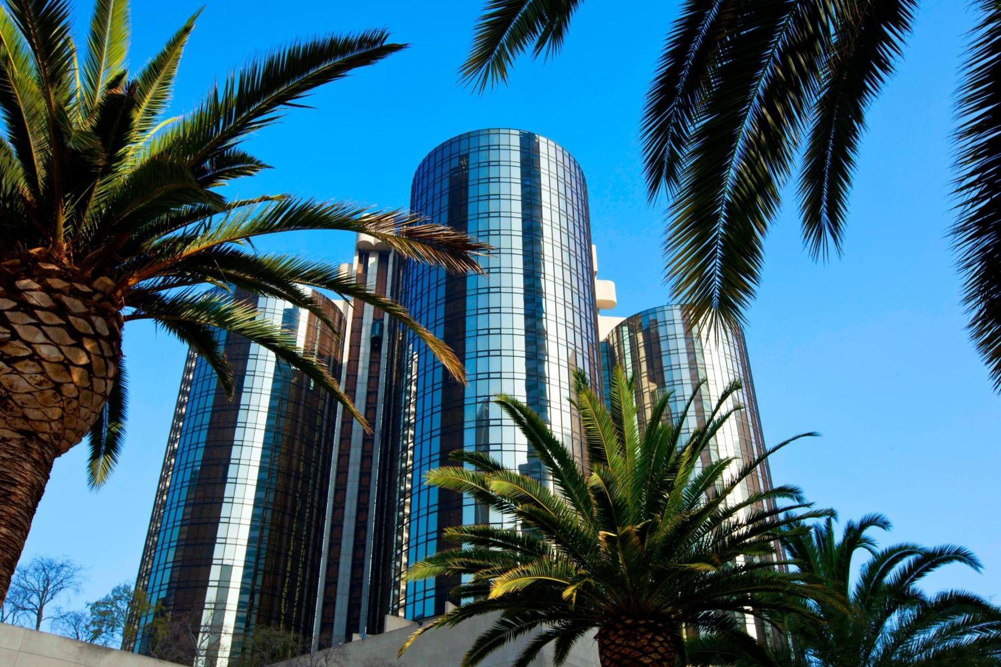 The Westin Bonaventure Hotel & Suites, Los Angeles Exterior photo